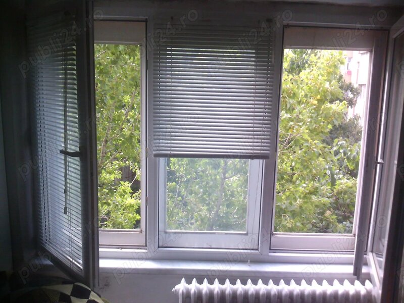 13 Septembrie Panduri, bloc mixt 1992, metrou Academia Militara