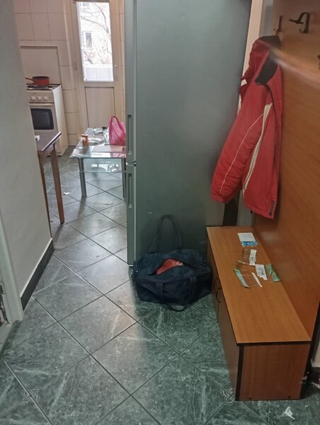 13 Septembrie Panduri, bloc mixt 1992, metrou Academia Militara